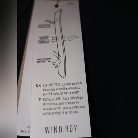 Brand new Woman's adidas five ten wind jacket - medium - Picture 6 of 6